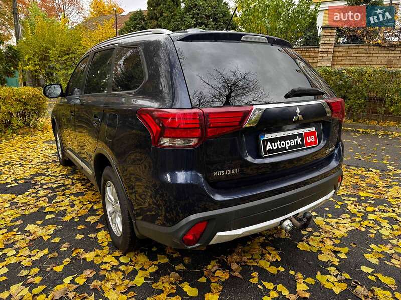 Внедорожник / Кроссовер Mitsubishi Outlander 2016 в Киеве фото 8 Внедорожник / Кроссовер Mitsubishi Outlander 2016 в Киеве