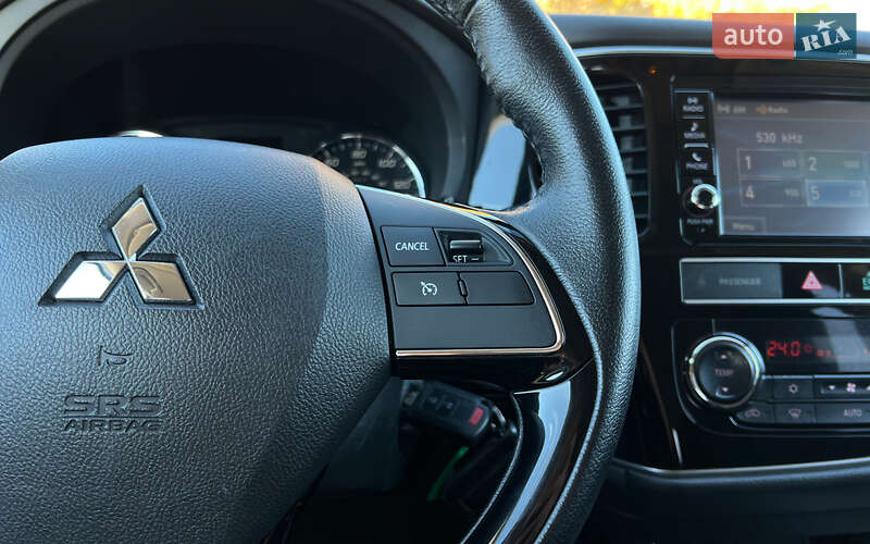 Позашляховик / Кросовер Mitsubishi Outlander 2019 в Львові фото 10 Позашляховик / Кросовер Mitsubishi Outlander 2019 в Львові