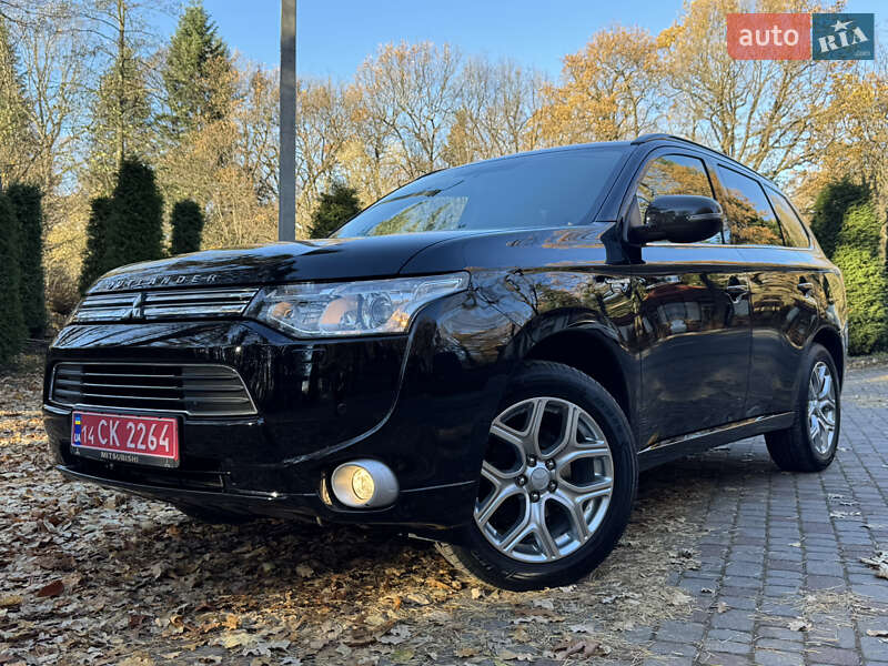 Внедорожник / Кроссовер Mitsubishi Outlander 2014 в Дрогобыче
