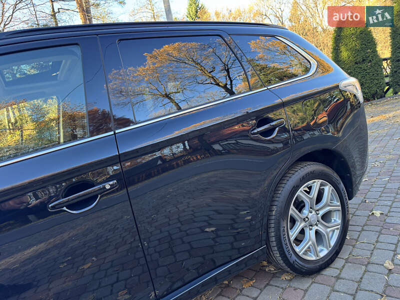 Внедорожник / Кроссовер Mitsubishi Outlander 2014 в Дрогобыче