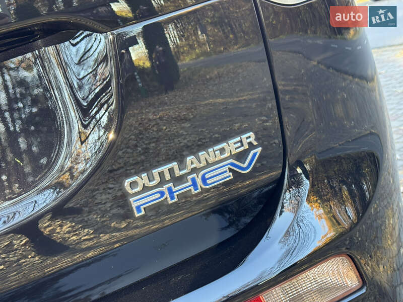 Внедорожник / Кроссовер Mitsubishi Outlander 2014 в Дрогобыче