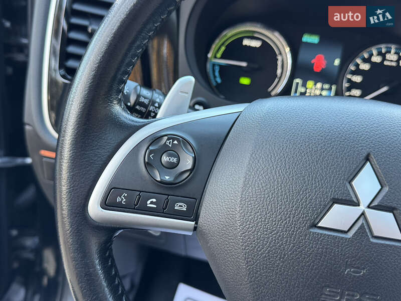 Внедорожник / Кроссовер Mitsubishi Outlander 2014 в Дрогобыче