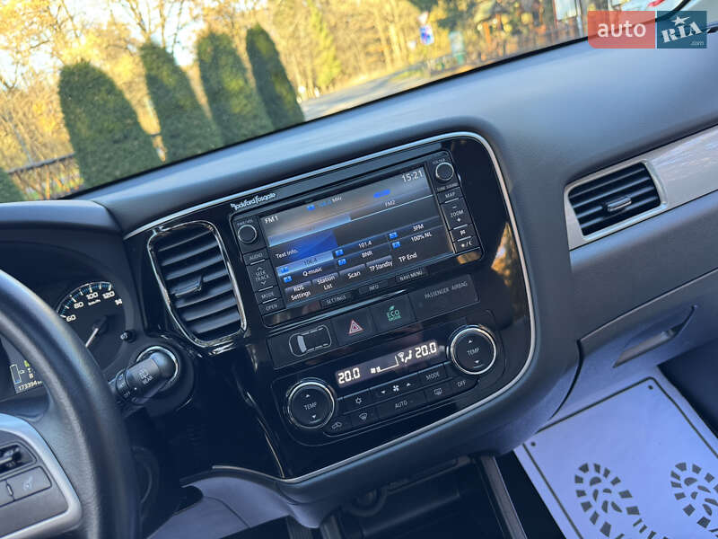 Внедорожник / Кроссовер Mitsubishi Outlander 2014 в Дрогобыче