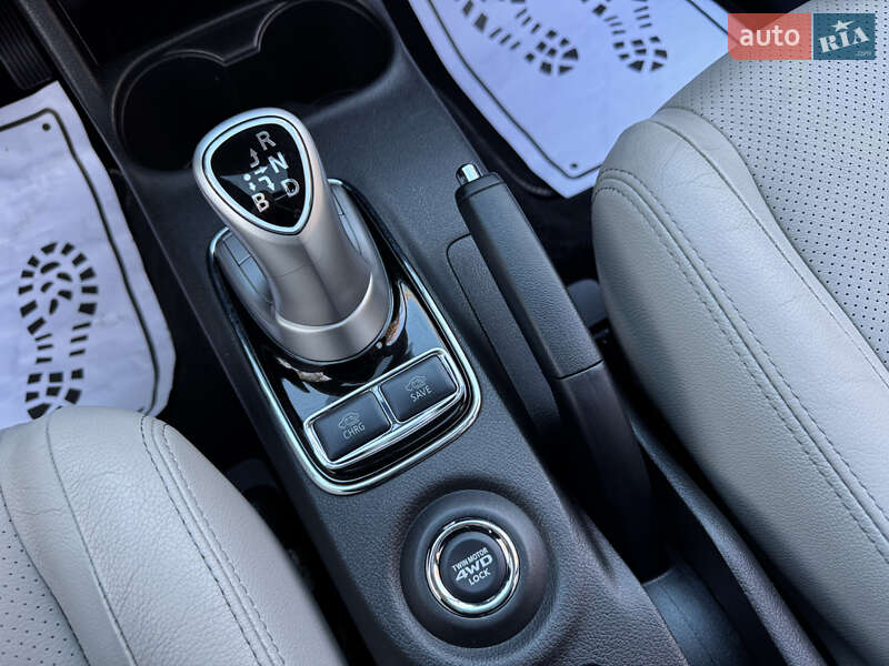 Внедорожник / Кроссовер Mitsubishi Outlander 2014 в Дрогобыче