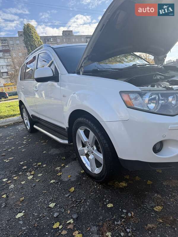 Внедорожник / Кроссовер Mitsubishi Outlander 2008 в Харькове фото 8 Внедорожник / Кроссовер Mitsubishi Outlander 2008 в Харькове