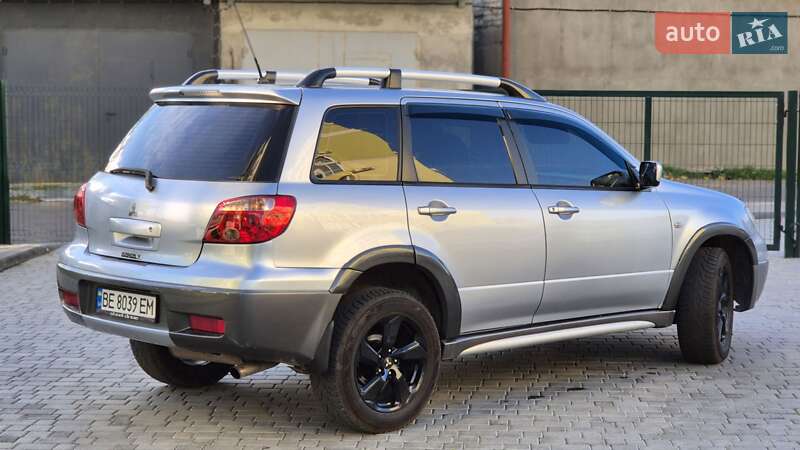 Позашляховик / Кросовер Mitsubishi Outlander 2005 в Миколаєві
