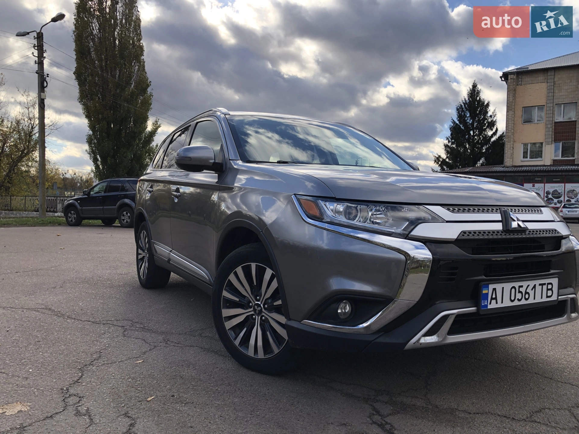 2019 Mitsubishi Outlander - мініатюра 3