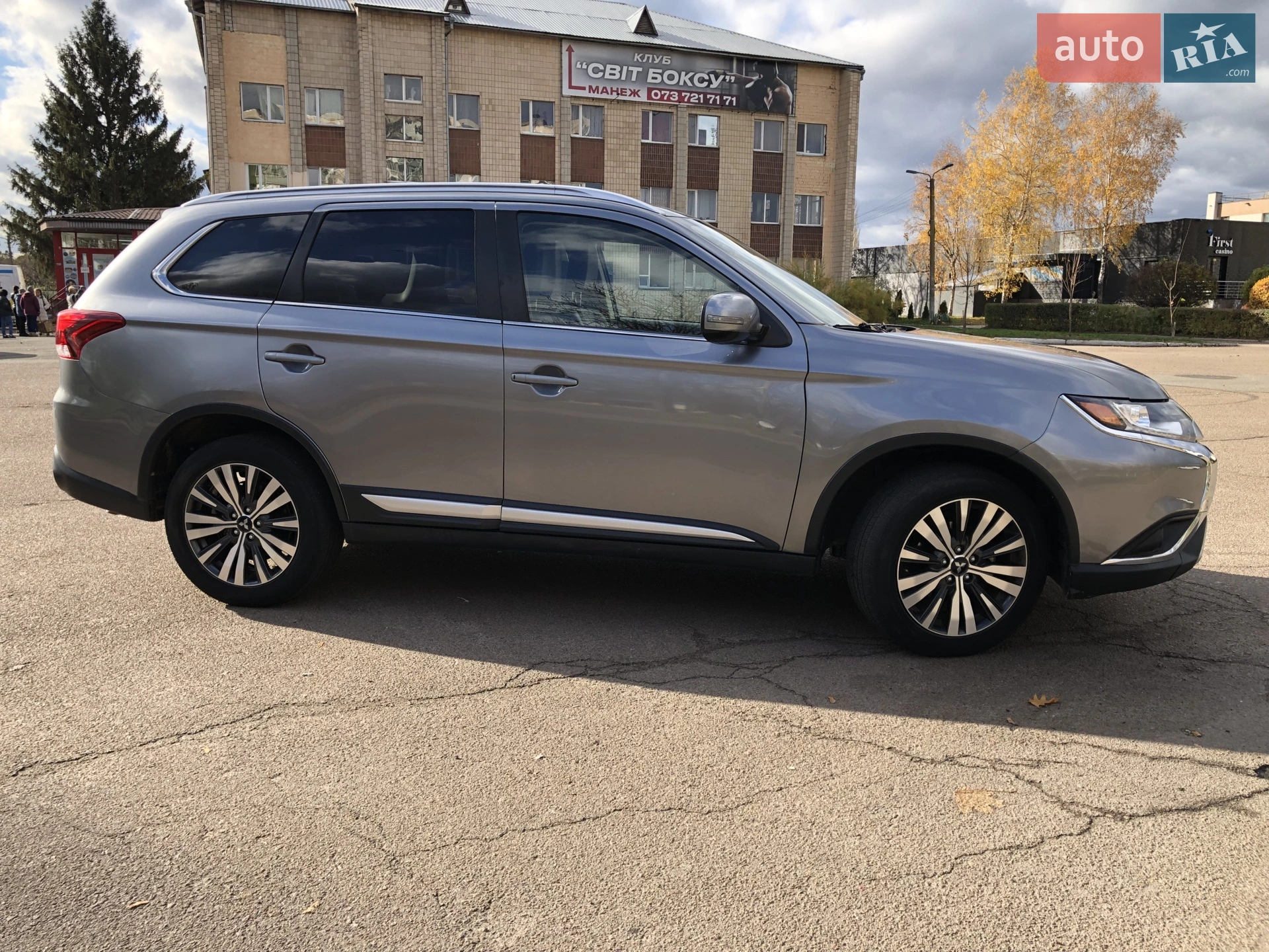 2019 Mitsubishi Outlander - мініатюра 4