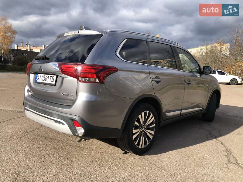 Внедорожник / Кроссовер Mitsubishi Outlander 2019 в Броварах фото 5 Внедорожник / Кроссовер Mitsubishi Outlander 2019 в Броварах
