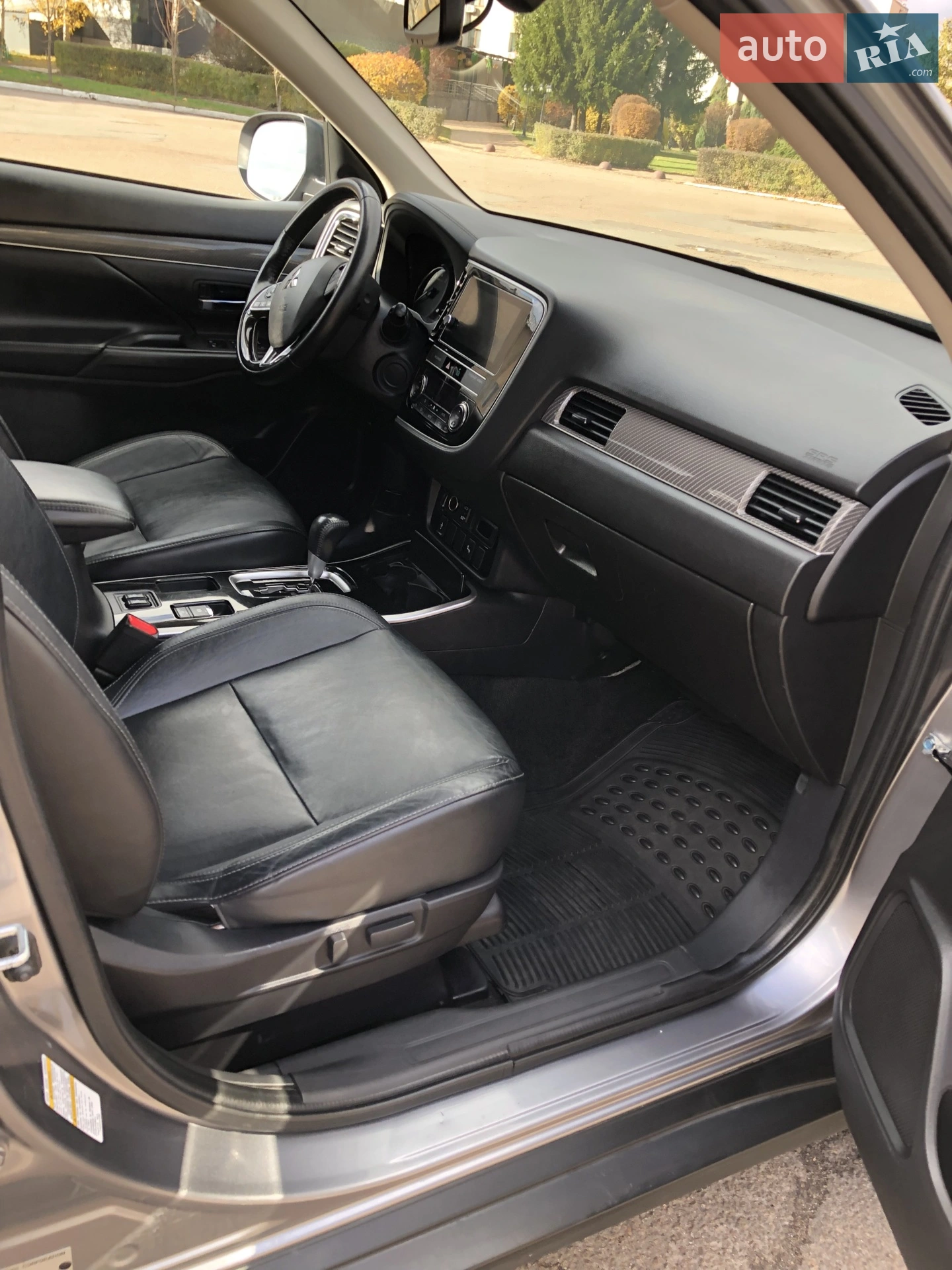 2019 Mitsubishi Outlander - мініатюра 14