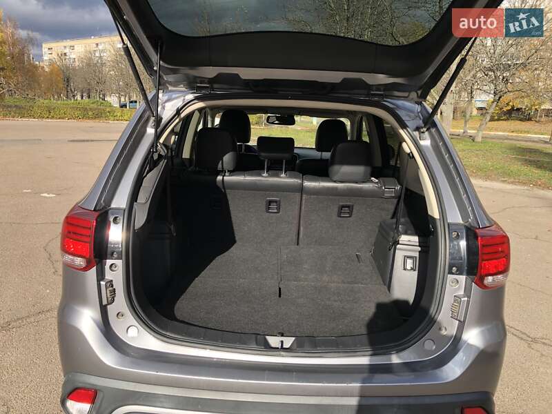 Внедорожник / Кроссовер Mitsubishi Outlander 2019 в Броварах фото 15 Внедорожник / Кроссовер Mitsubishi Outlander 2019 в Броварах