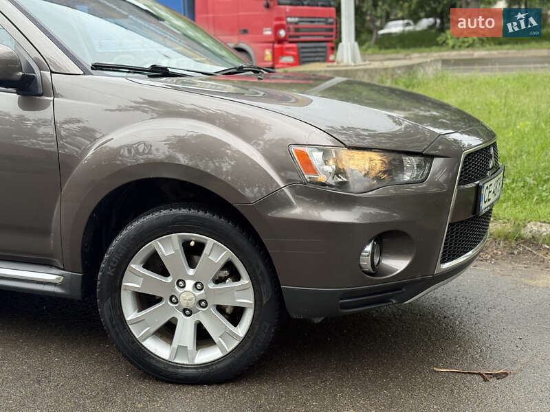Позашляховик / Кросовер Mitsubishi Outlander 2009 в Чернівцях фото 5 Позашляховик / Кросовер Mitsubishi Outlander 2009 в Чернівцях