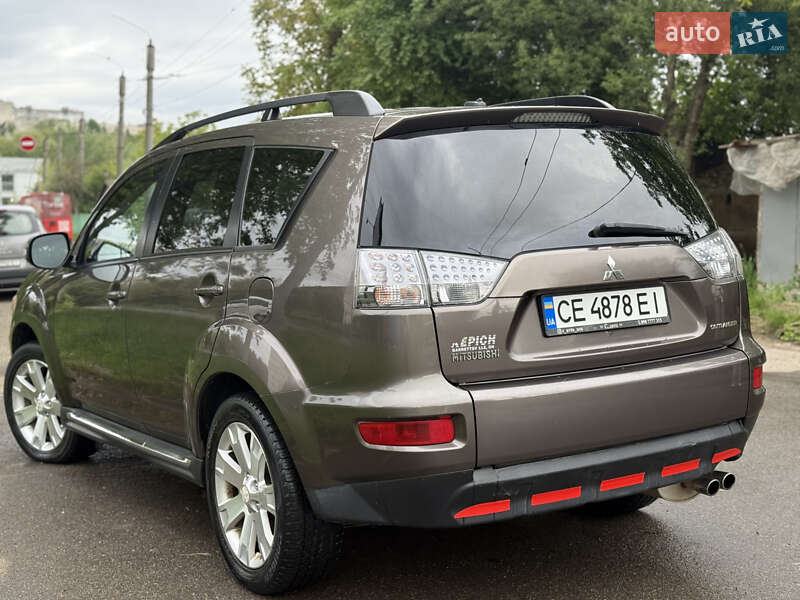 Позашляховик / Кросовер Mitsubishi Outlander 2009 в Чернівцях фото 9 Позашляховик / Кросовер Mitsubishi Outlander 2009 в Чернівцях