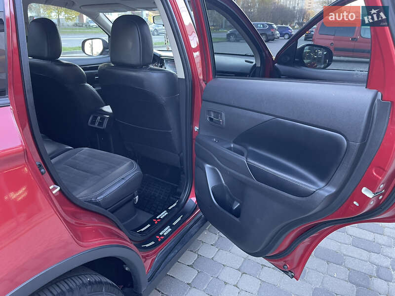 Внедорожник / Кроссовер Mitsubishi Outlander 2019 в Хмельницком фото 16 Внедорожник / Кроссовер Mitsubishi Outlander 2019 в Хмельницком