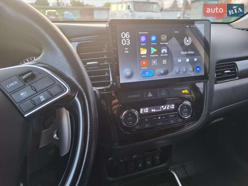 Внедорожник / Кроссовер Mitsubishi Outlander 2017 в Харькове