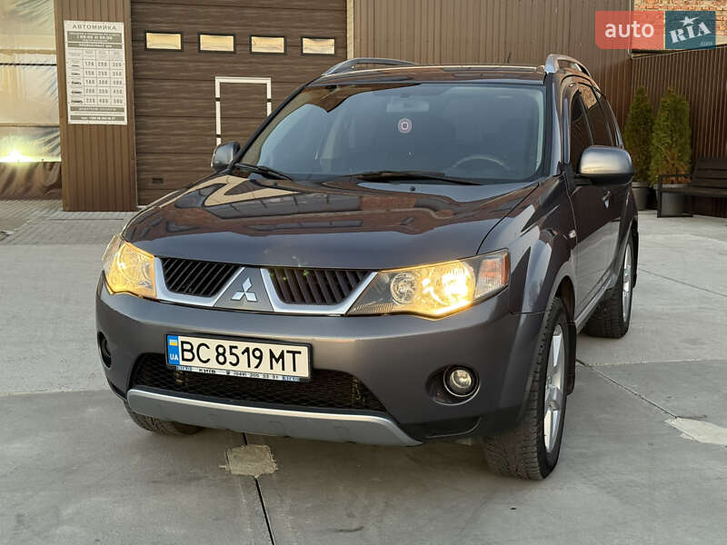 Внедорожник / Кроссовер Mitsubishi Outlander 2008 в Жидачове