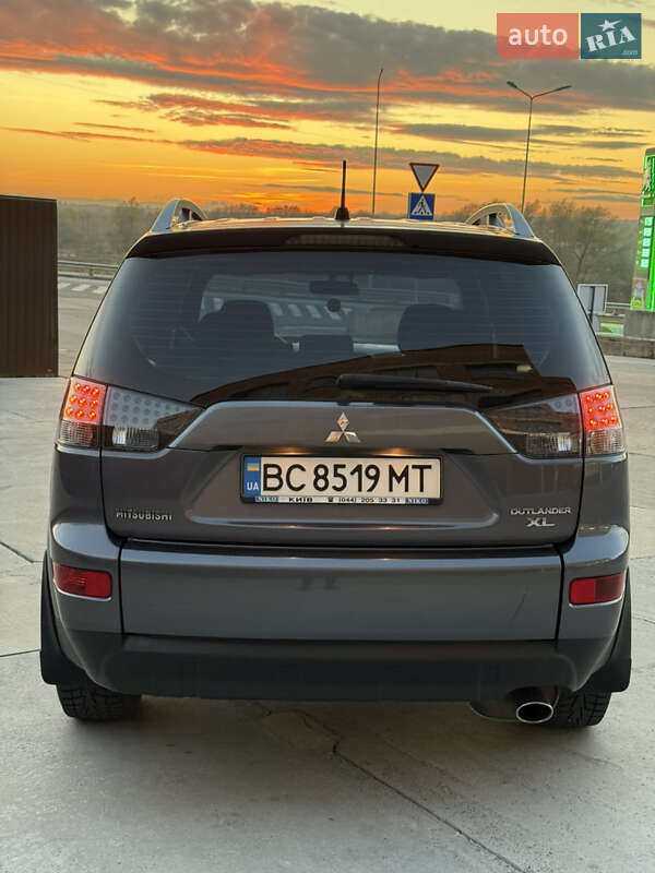Внедорожник / Кроссовер Mitsubishi Outlander 2008 в Жидачове
