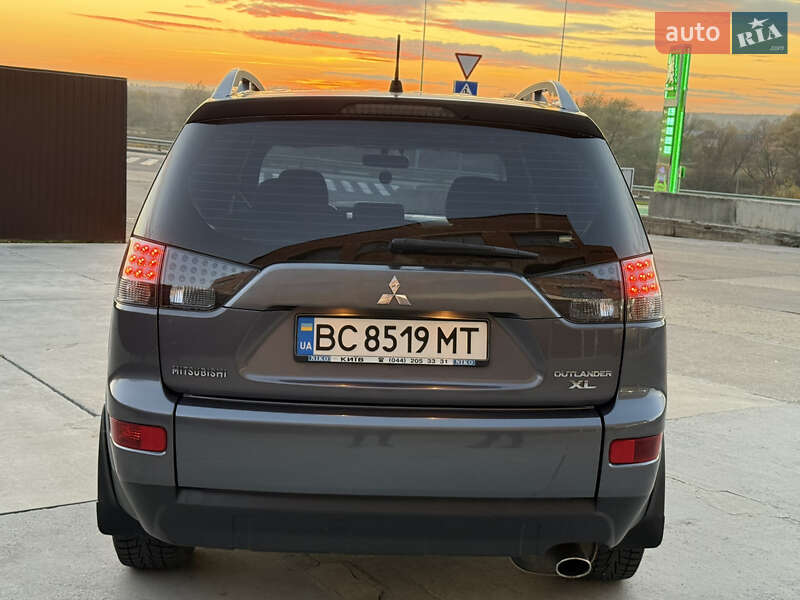 Внедорожник / Кроссовер Mitsubishi Outlander 2008 в Жидачове