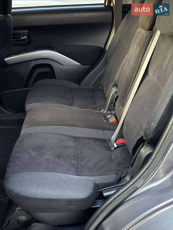 Внедорожник / Кроссовер Mitsubishi Outlander 2008 в Жидачове