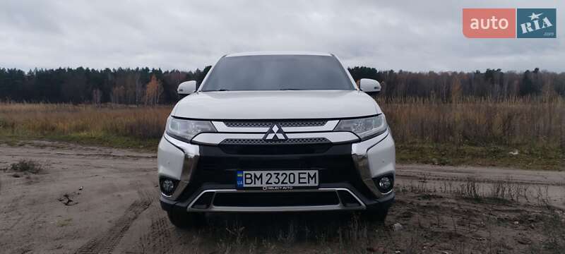 Внедорожник / Кроссовер Mitsubishi Outlander 2018 в Шостке фото 4 Внедорожник / Кроссовер Mitsubishi Outlander 2018 в Шостке
