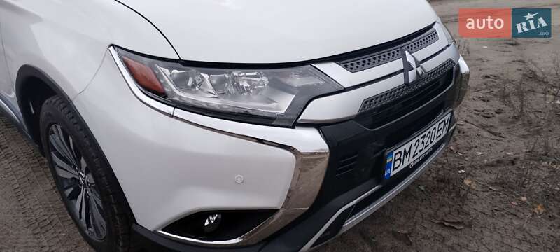 Внедорожник / Кроссовер Mitsubishi Outlander 2018 в Шостке фото 8 Внедорожник / Кроссовер Mitsubishi Outlander 2018 в Шостке