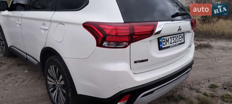 Внедорожник / Кроссовер Mitsubishi Outlander 2018 в Шостке фото 15 Внедорожник / Кроссовер Mitsubishi Outlander 2018 в Шостке