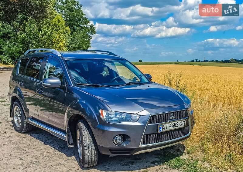 Внедорожник / Кроссовер Mitsubishi Outlander 2010 в Белой Церкви фото 2 Внедорожник / Кроссовер Mitsubishi Outlander 2010 в Белой Церкви