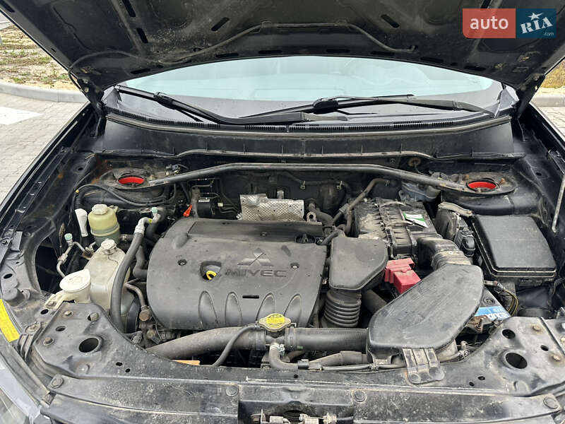 Внедорожник / Кроссовер Mitsubishi Outlander 2008 в Буче фото 3 Внедорожник / Кроссовер Mitsubishi Outlander 2008 в Буче
