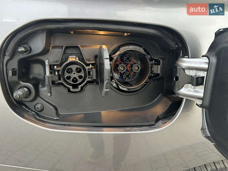 Внедорожник / Кроссовер Mitsubishi Outlander 2020 в Буске