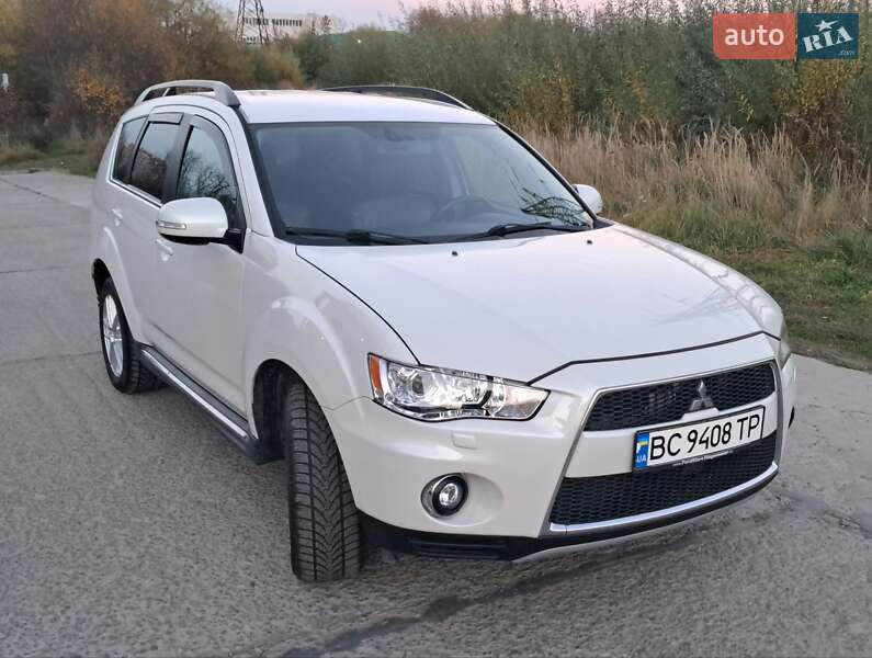 Внедорожник / Кроссовер Mitsubishi Outlander 2011 в Львове фото 11 Внедорожник / Кроссовер Mitsubishi Outlander 2011 в Львове