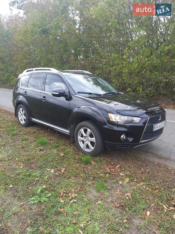 Позашляховик / Кросовер Mitsubishi Outlander 2009 в Новоархангельську