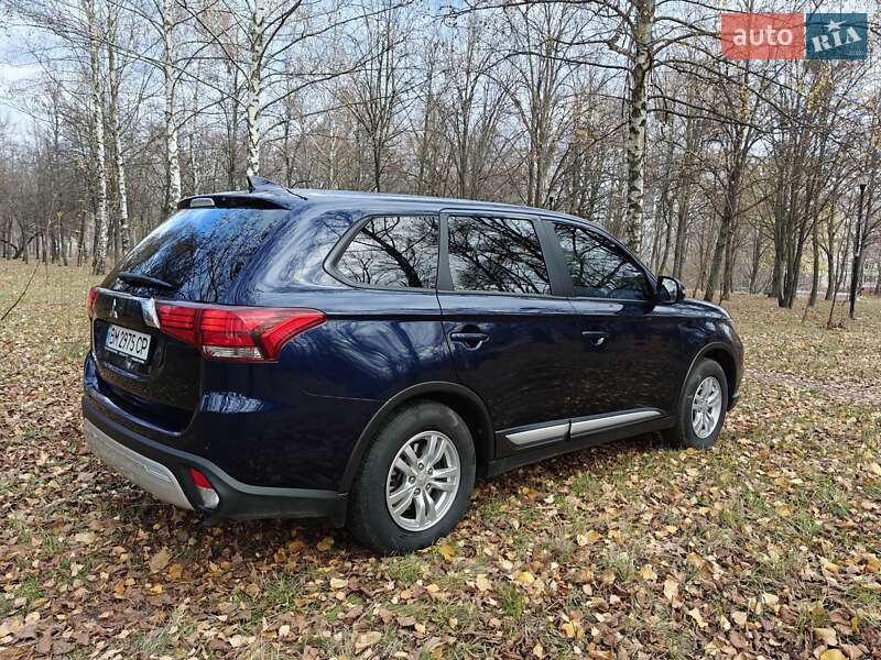 Позашляховик / Кросовер Mitsubishi Outlander 2021 в Сумах