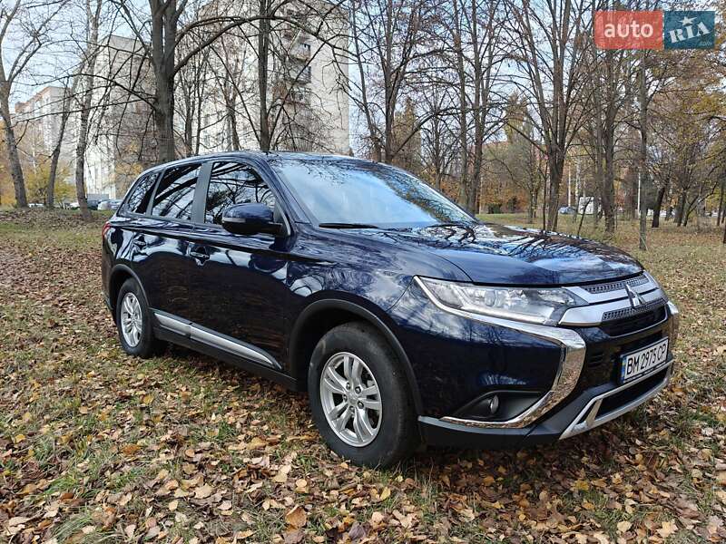 Позашляховик / Кросовер Mitsubishi Outlander 2021 в Сумах
