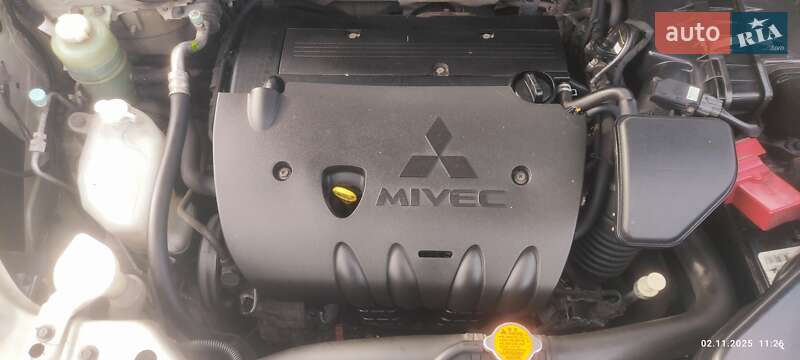 Внедорожник / Кроссовер Mitsubishi Outlander 2009 в Киеве