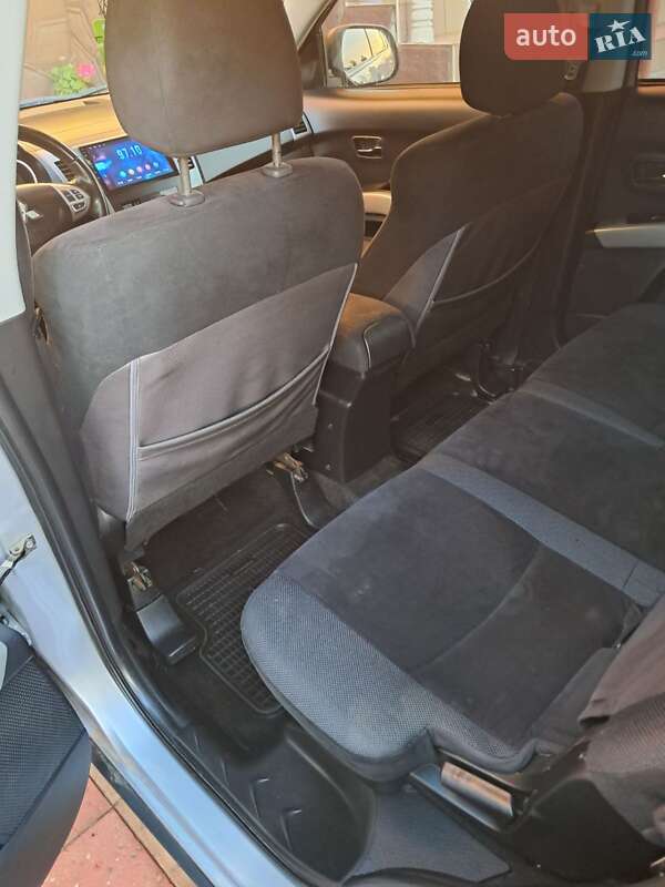 Внедорожник / Кроссовер Mitsubishi Outlander 2007 в Глыбокой