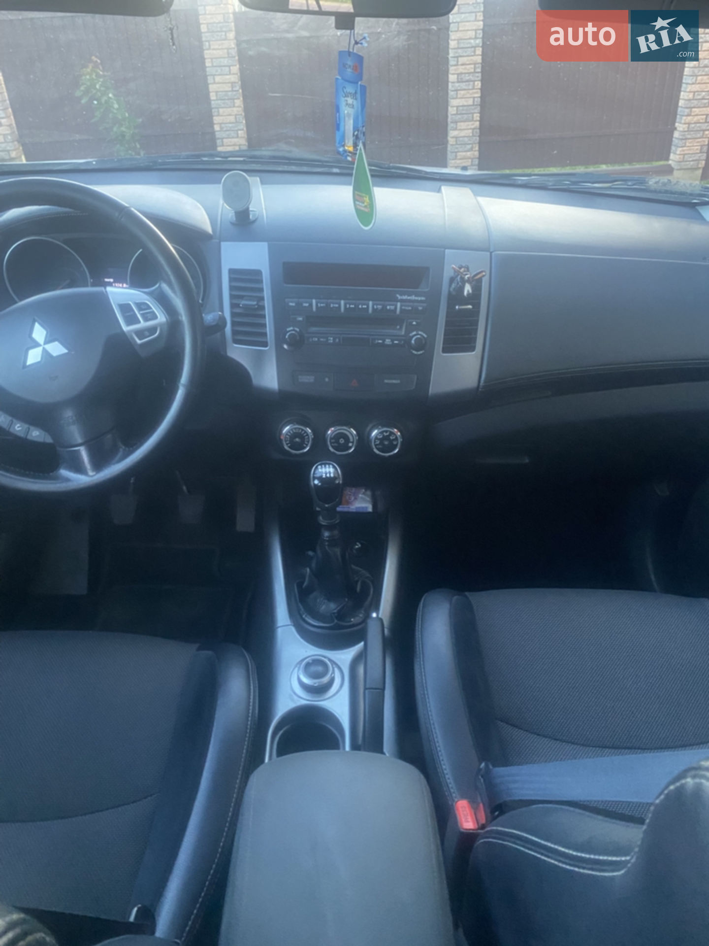 2010 Mitsubishi Outlander - мініатюра 12
