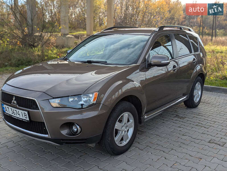 Позашляховик / Кросовер Mitsubishi Outlander 2011 в Коломиї фото 2 Позашляховик / Кросовер Mitsubishi Outlander 2011 в Коломиї
