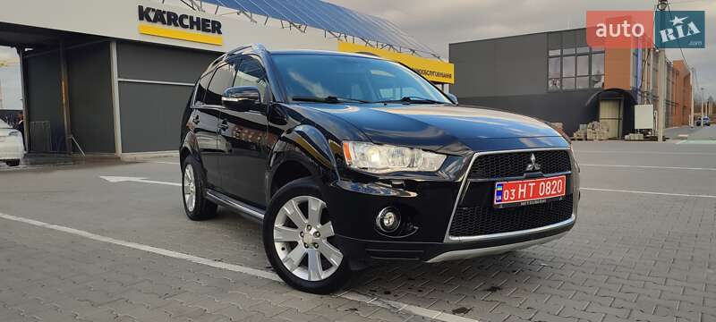 Внедорожник / Кроссовер Mitsubishi Outlander 2010 в Луцке