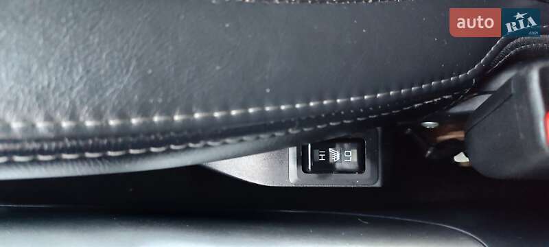 Внедорожник / Кроссовер Mitsubishi Outlander 2010 в Луцке