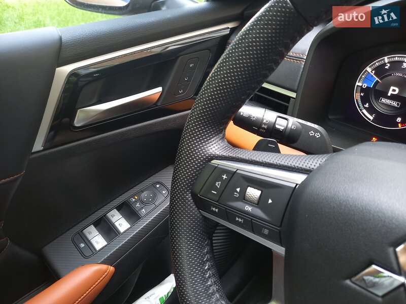 Внедорожник / Кроссовер Mitsubishi Outlander 2022 в Черкассах