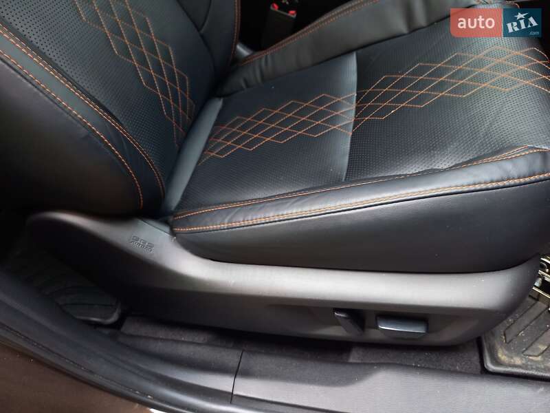 Внедорожник / Кроссовер Mitsubishi Outlander 2022 в Черкассах