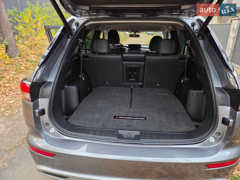 Внедорожник / Кроссовер Mitsubishi Outlander 2022 в Киеве фото 14 Внедорожник / Кроссовер Mitsubishi Outlander 2022 в Киеве
