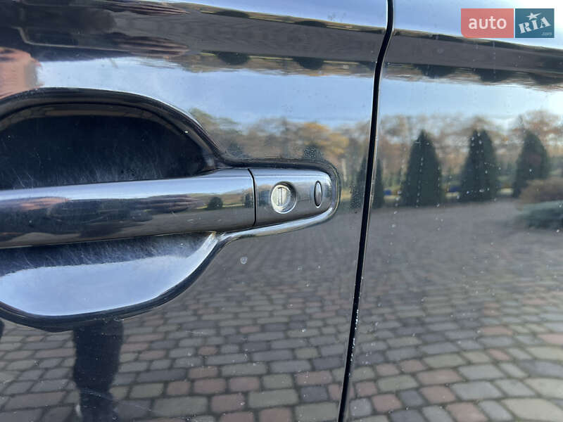 Внедорожник / Кроссовер Mitsubishi Outlander 2013 в Ровно