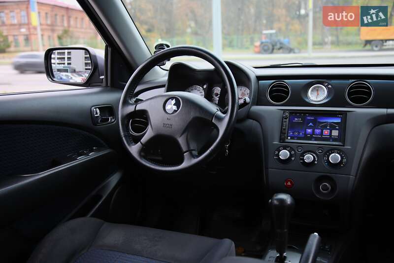 Внедорожник / Кроссовер Mitsubishi Outlander 2007 в Харькове