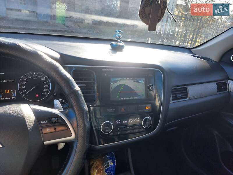 Внедорожник / Кроссовер Mitsubishi Outlander 2014 в Виннице фото 3 Внедорожник / Кроссовер Mitsubishi Outlander 2014 в Виннице