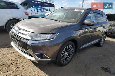 Внедорожник / Кроссовер Mitsubishi Outlander 2016 в Кропивницком
