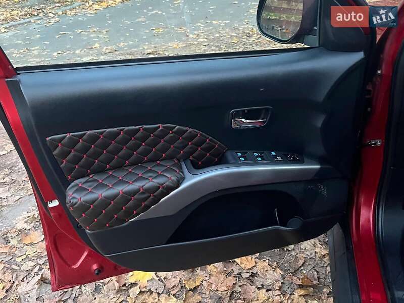 Позашляховик / Кросовер Mitsubishi Outlander 2010 в Києві фото 25 Позашляховик / Кросовер Mitsubishi Outlander 2010 в Києві