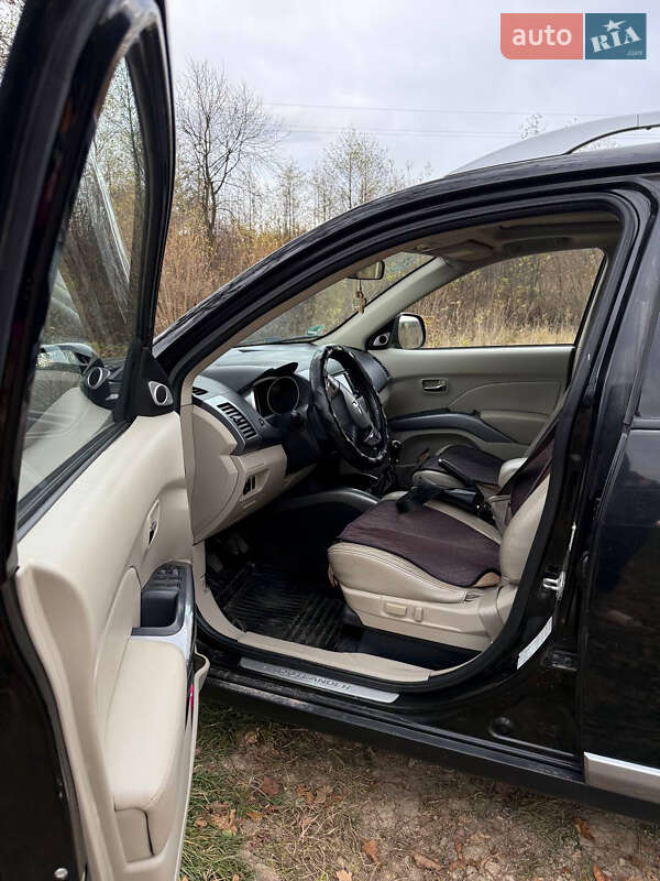 Позашляховик / Кросовер Mitsubishi Outlander 2008 в Болехові