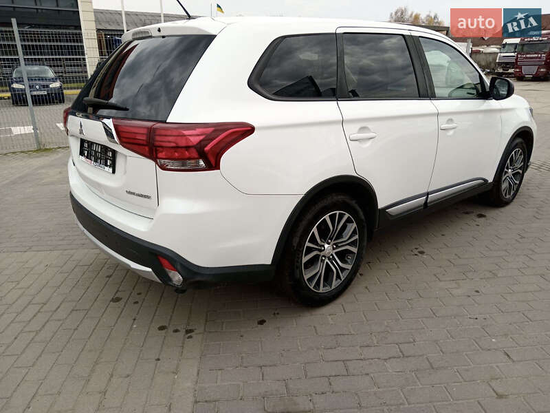 Внедорожник / Кроссовер Mitsubishi Outlander 2017 в Львове фото 2 Внедорожник / Кроссовер Mitsubishi Outlander 2017 в Львове