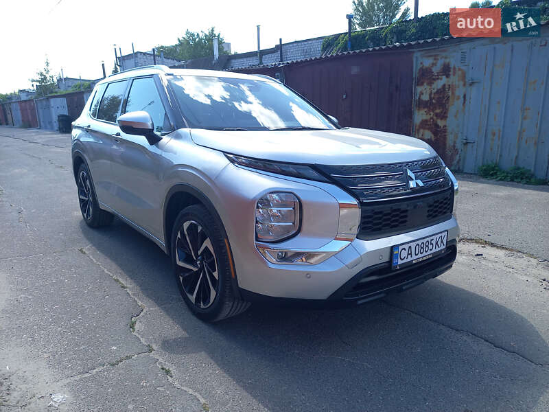 Позашляховик / Кросовер Mitsubishi Outlander 2022 в Черкасах фото 3 Позашляховик / Кросовер Mitsubishi Outlander 2022 в Черкасах